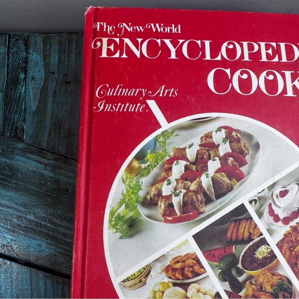 Vintage 1979 The New World Encyclopedia of Cooking Recipe Cookbook - Picture 5 of 14